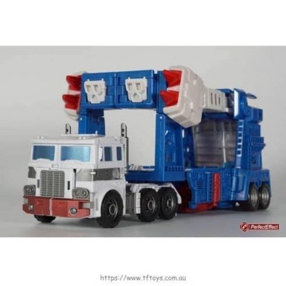 Perfect Effect (PE) PC-17 LG-14 Ultra Magnus Cab Upgrade